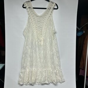 SHEIN White Floral Lace Top